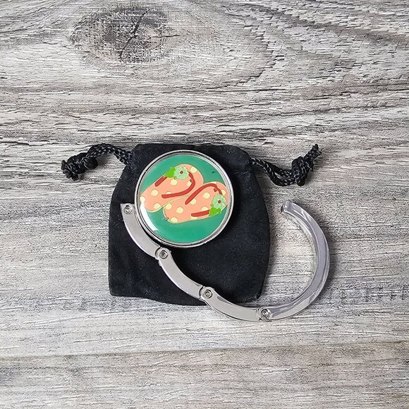 Handbag Hanger Retro Summer Flip Flop Foldable Purse Hook - Picture 5 of 6